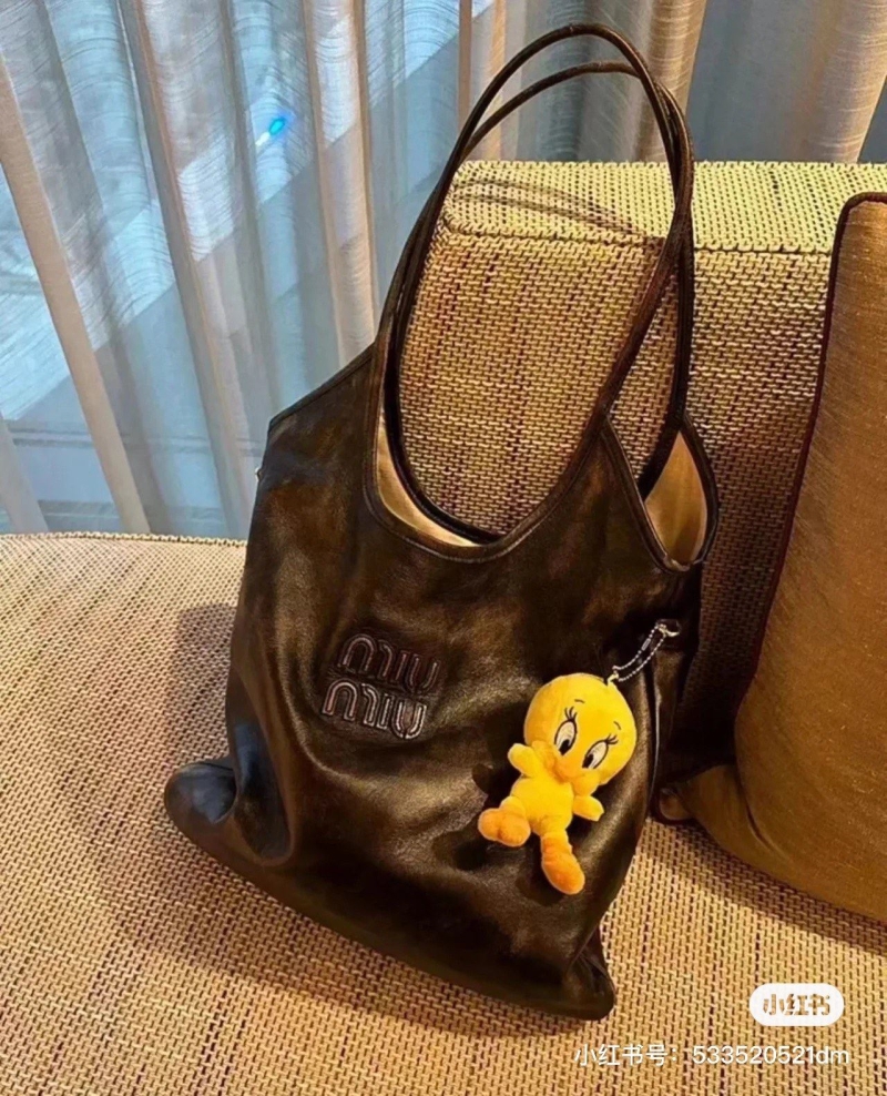 Miu Miu Tote Bags